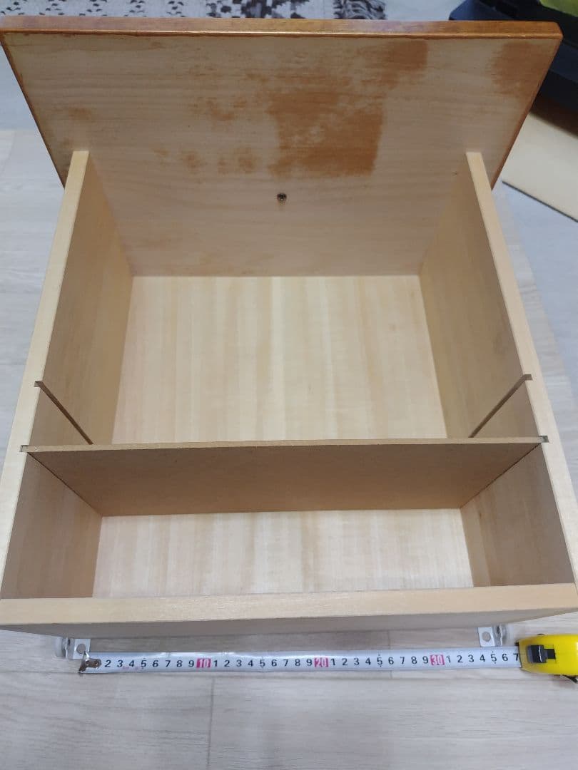 ブラウン木製チェスト 4引き出し