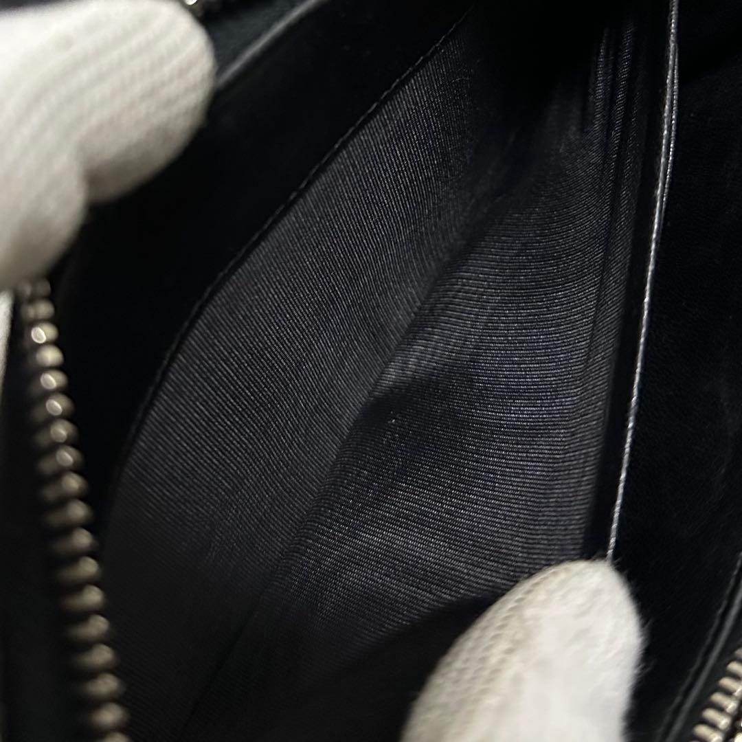 PRADA プラダ　長財布　ラウンドファスナー　ナッパレザー　シルバーロゴ