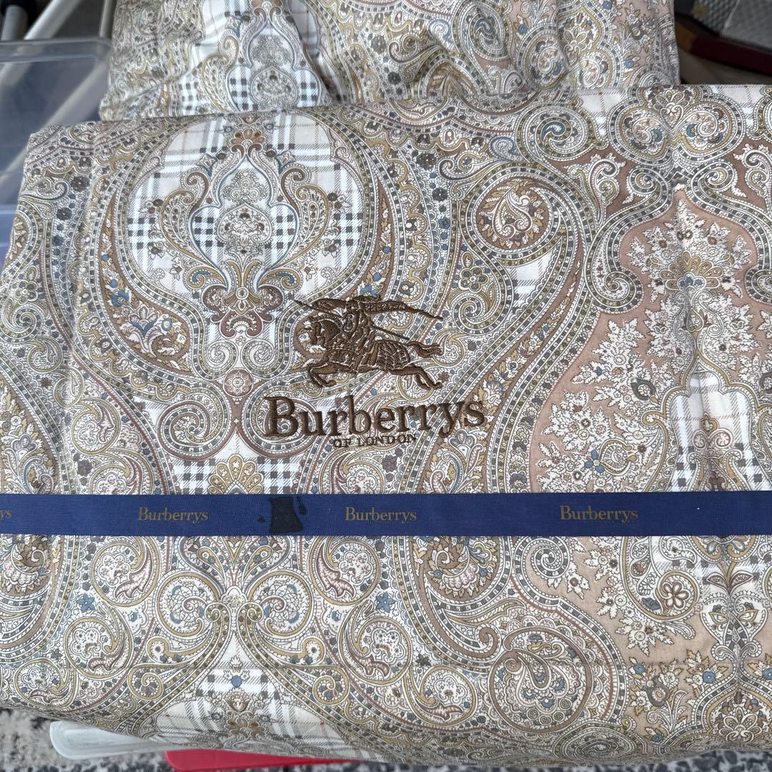 y*m様 未使用東京西川バーバリーBurberrys羽毛肌掛布団ダウン85％フェ