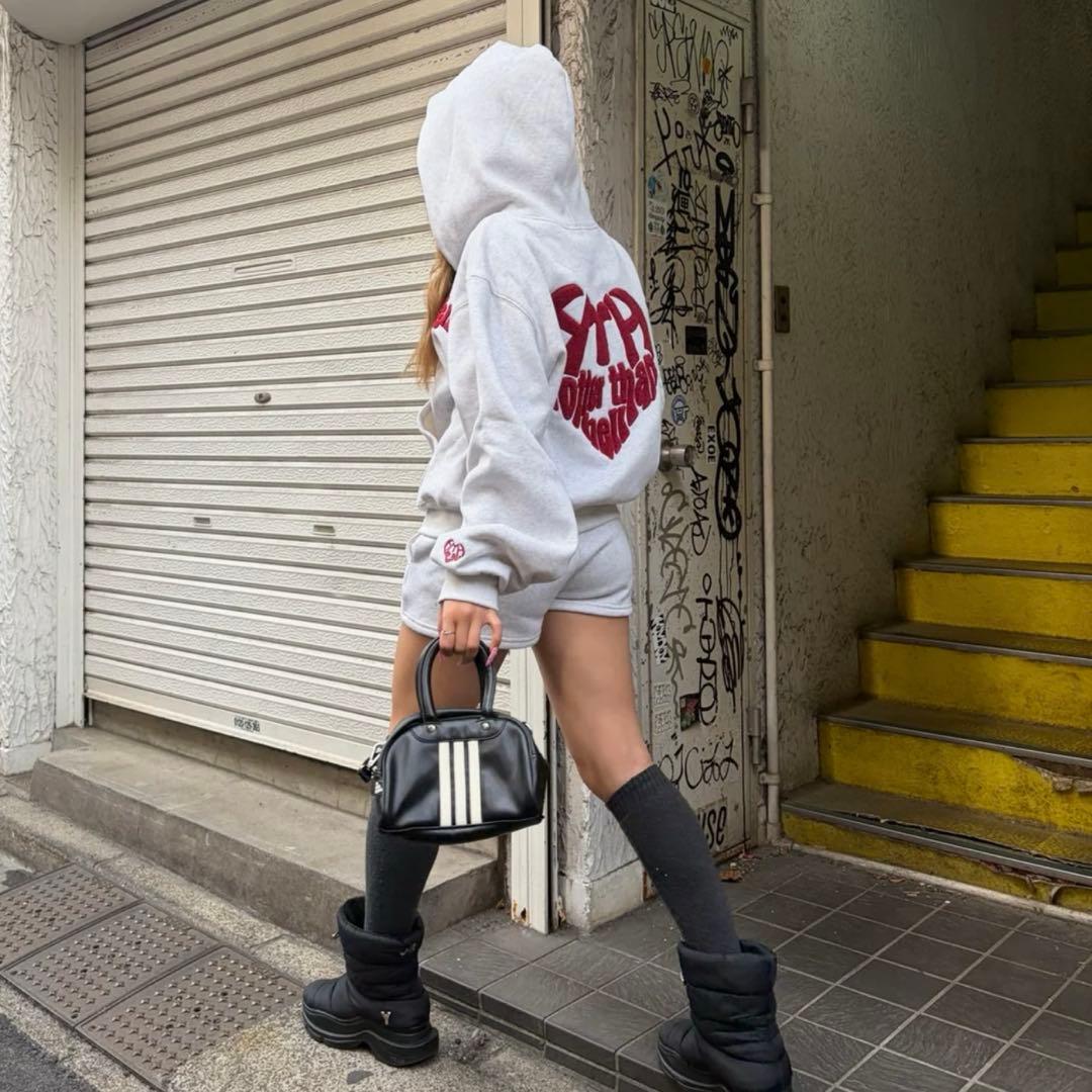 Hotter Than Hell （HTH）ロゴジップパーカー 刺繍