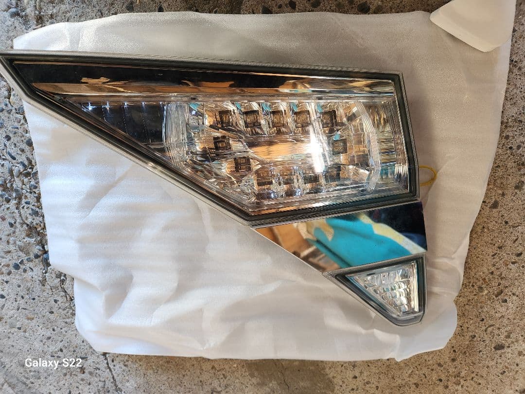 RE、20ヴェルファイアテールライト 左右セット クリアレンズ