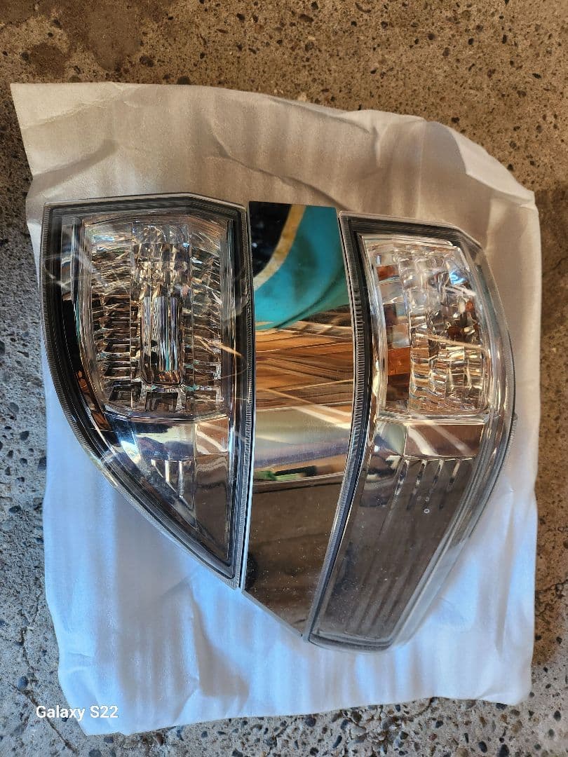 RE、20ヴェルファイアテールライト 左右セット クリアレンズ