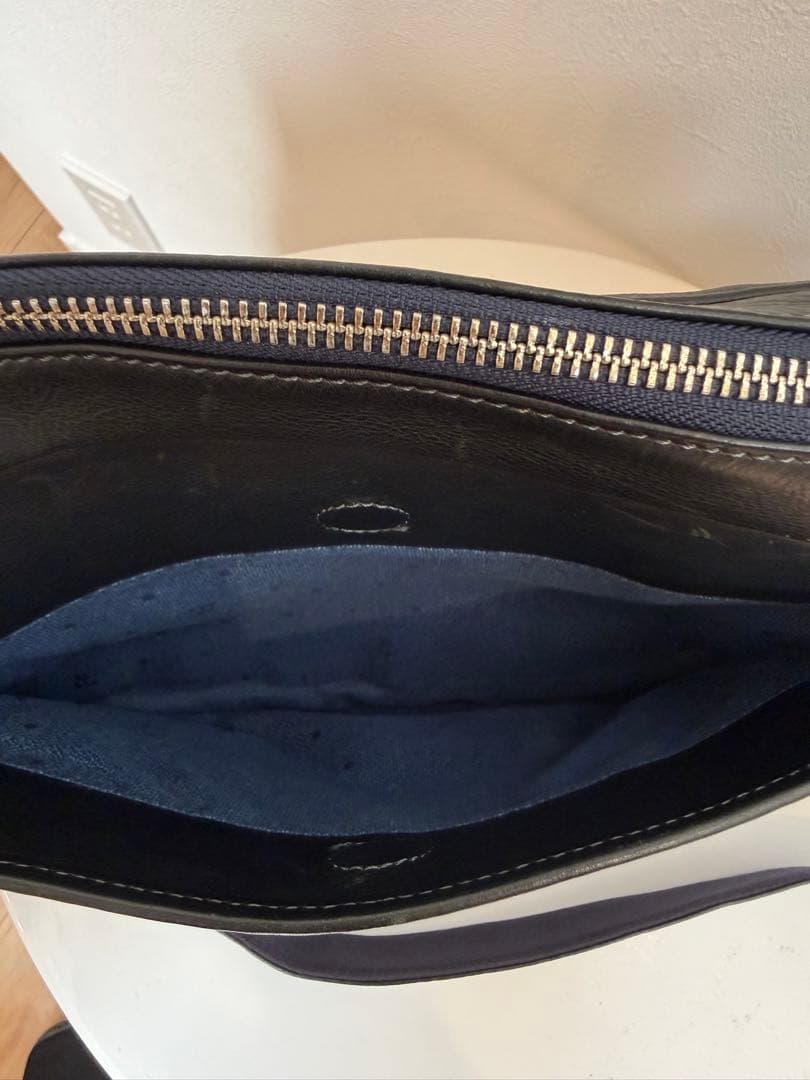 FIVE WOODSPLATEAU プラトウ レザーショルダーバッグ 39185