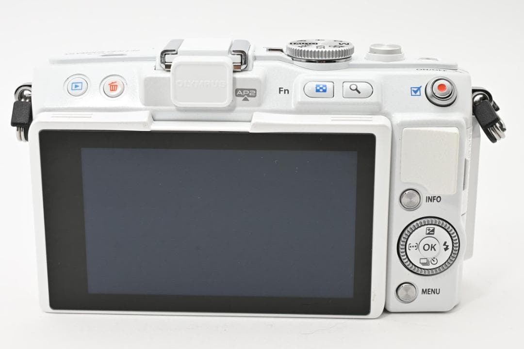 【外観美品】OLYMPUS PEN Lite E-PL6 ジャンク ホワイト