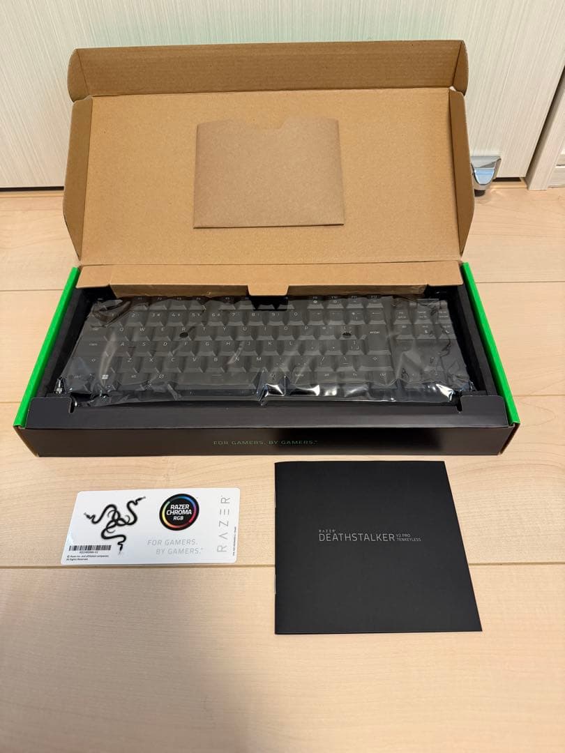 Razer DEATHSTALKER V2 PRO TKL 本体