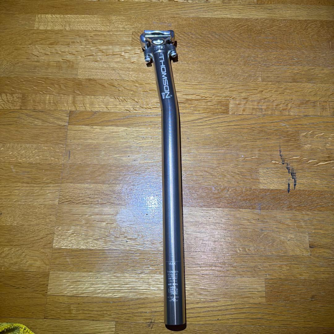 トムソン　シートポスト　セットバック