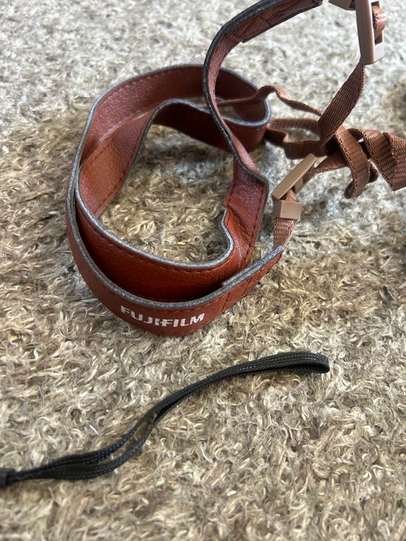 Fujifilm X-A5 ミラーレスカメラ