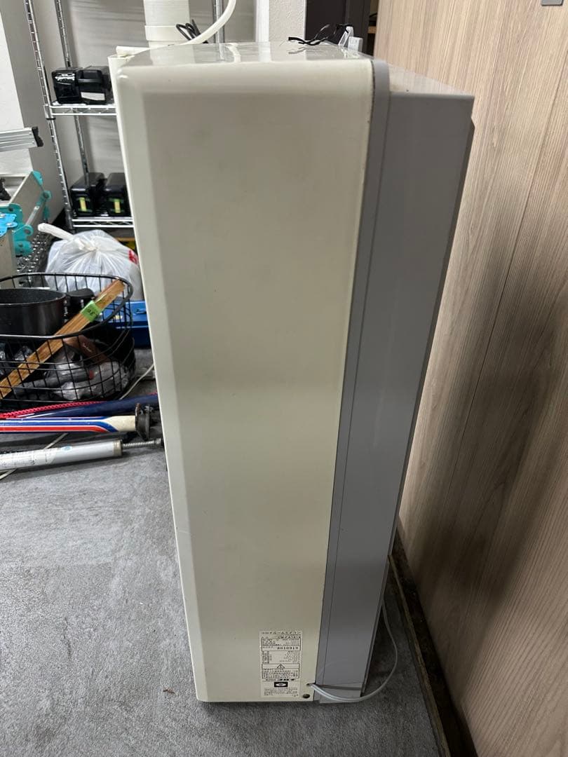 コロナ窓用エアコン CWーFA1619 (2019年製)