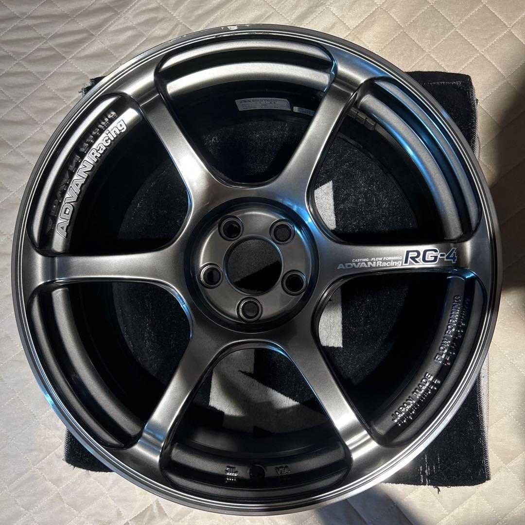 アドバン RG4 18インチ　3本セット