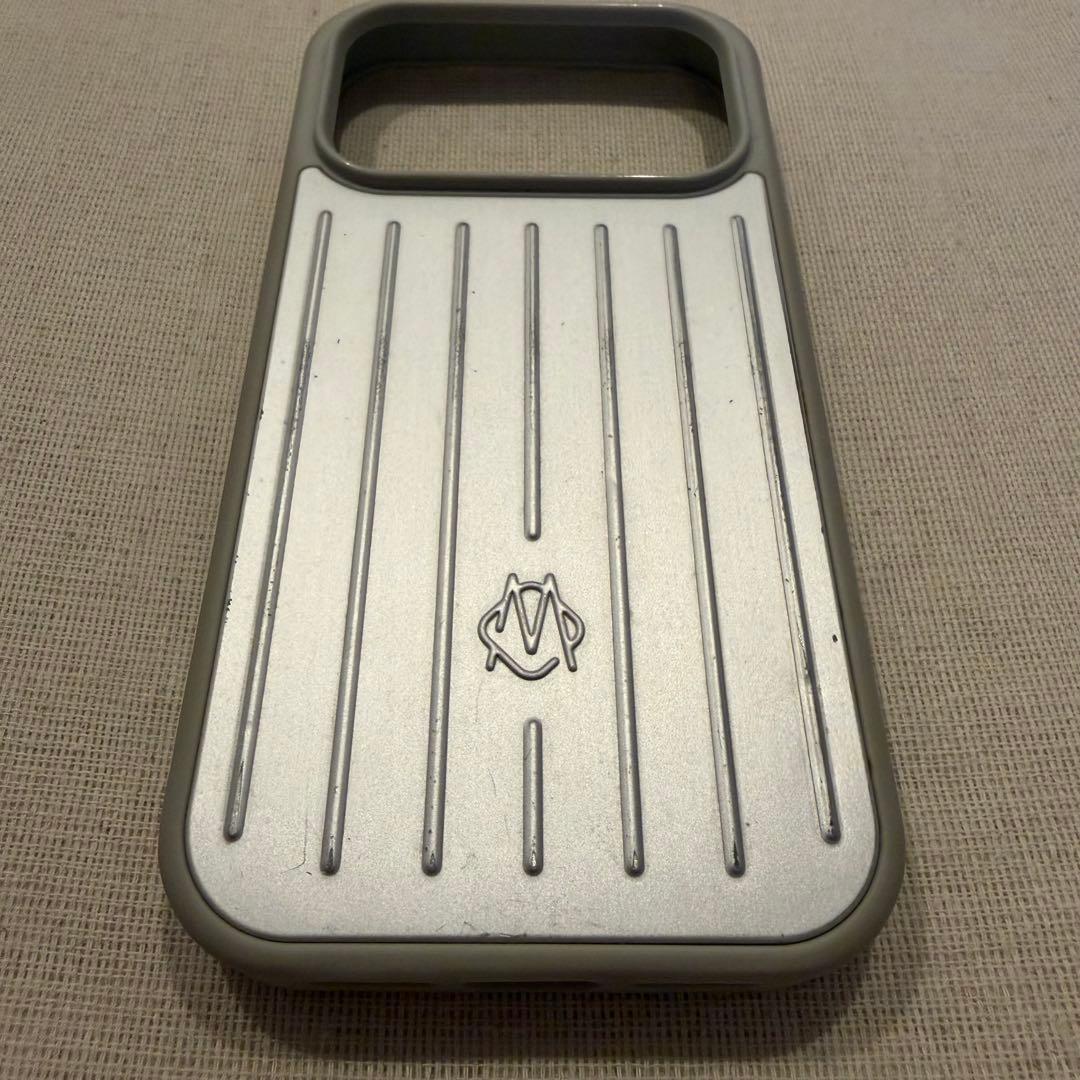 RIMOWA iPhone17pro ケース