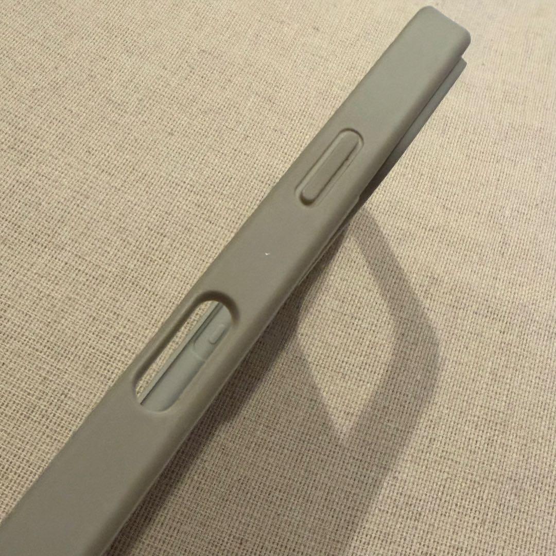 RIMOWA iPhone17pro ケース