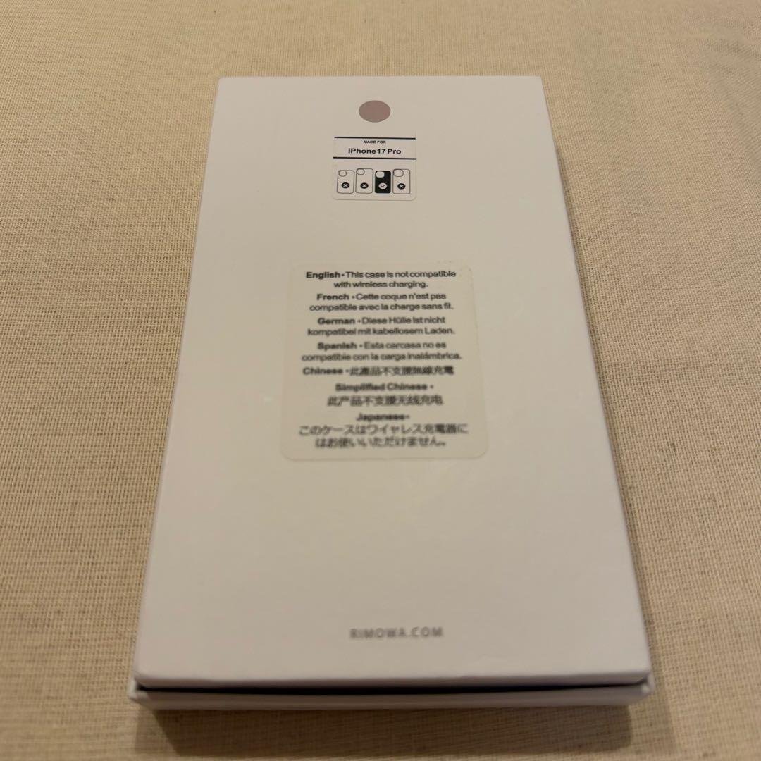 RIMOWA iPhone17pro ケース