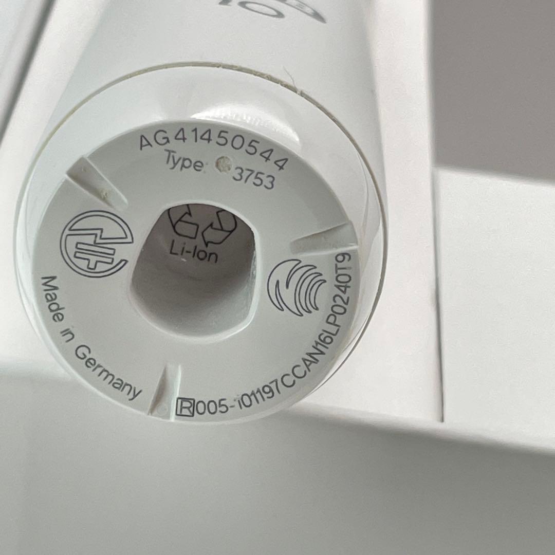 【H41】ブラウン オーラルB iOシリーズ 6 電動歯ブラシ　箱無し