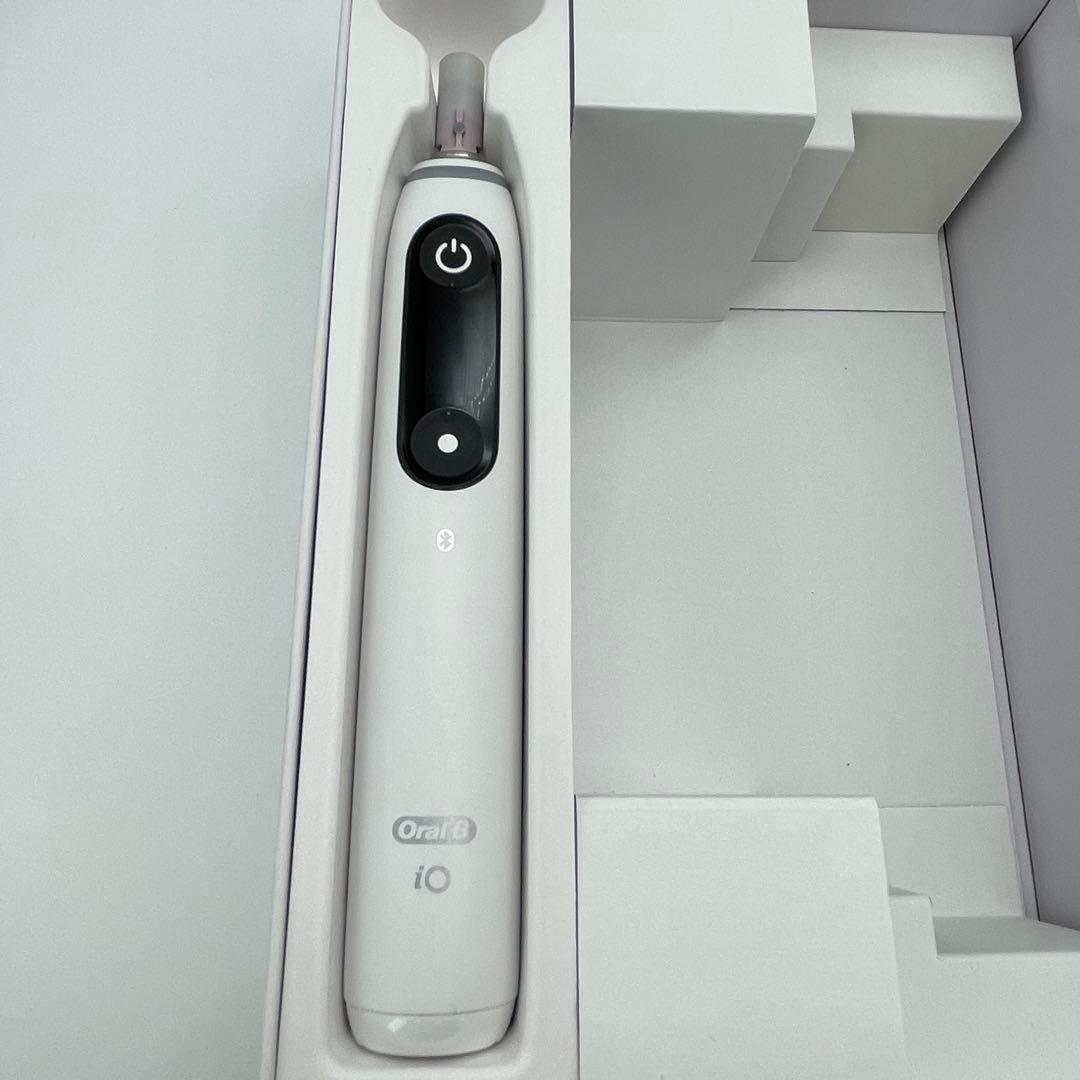 【H41】ブラウン オーラルB iOシリーズ 6 電動歯ブラシ　箱無し