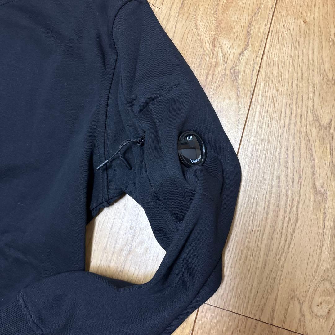 cp.company ブラック トレーナー