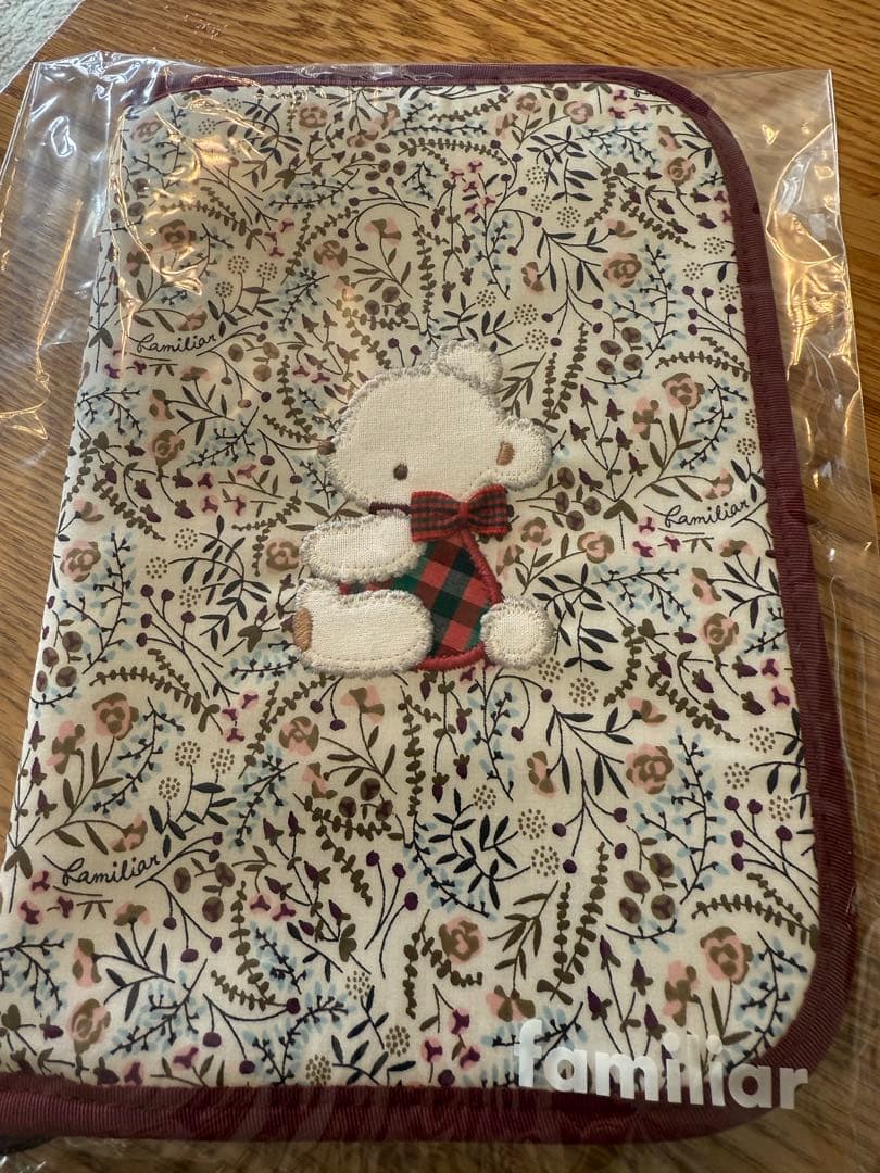 ファミリア　リバティ　母子手帳ケース