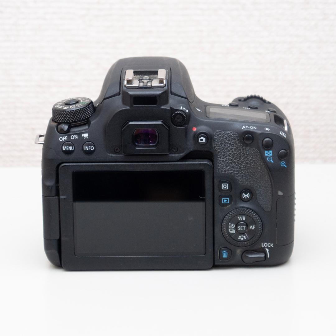 Canon EOS 9000D デジタル一眼レフカメラ