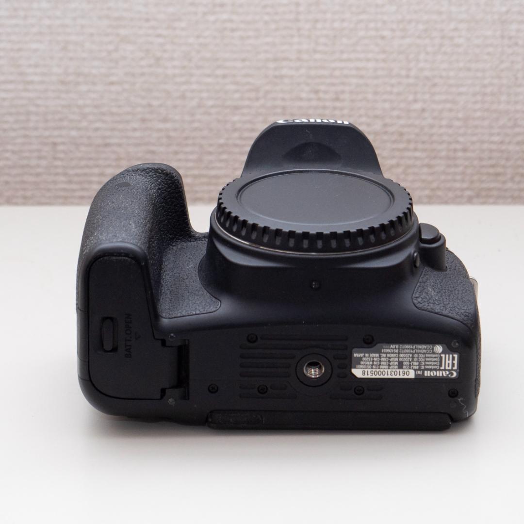 Canon EOS 9000D デジタル一眼レフカメラ