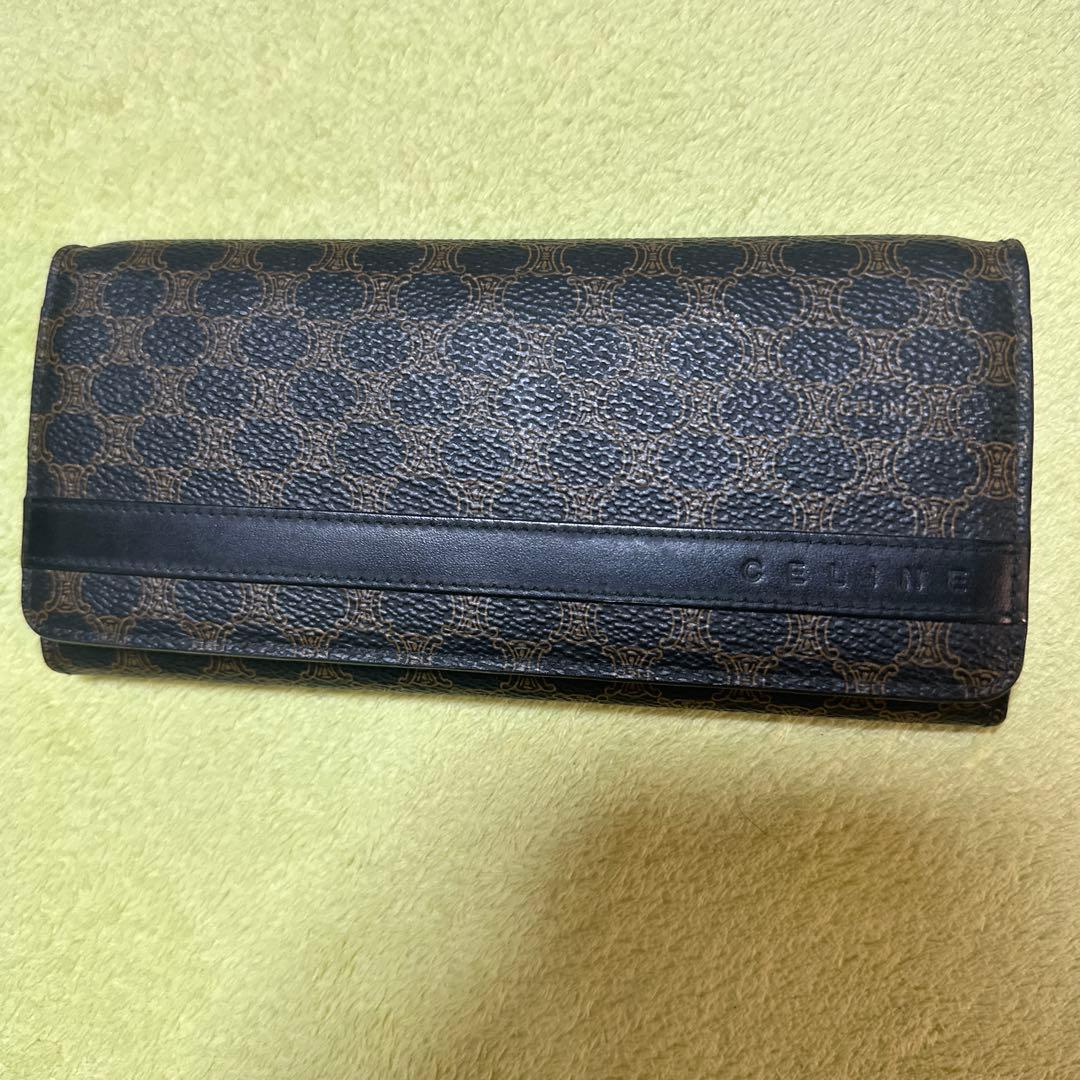 CELINE ダークブラウン ドット柄 長財布