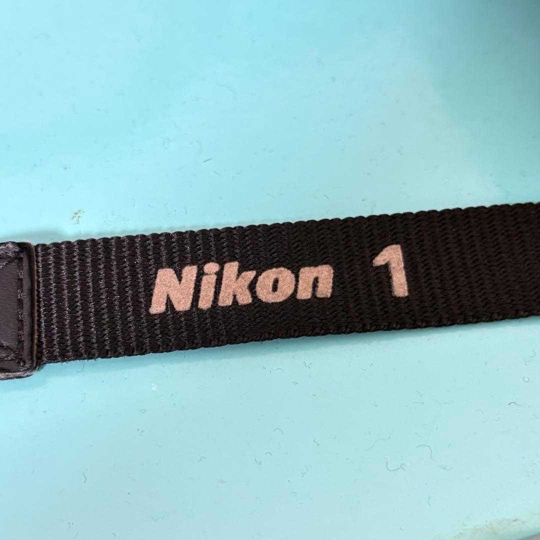 Nikon 1 J1 ミラーレスカメラ