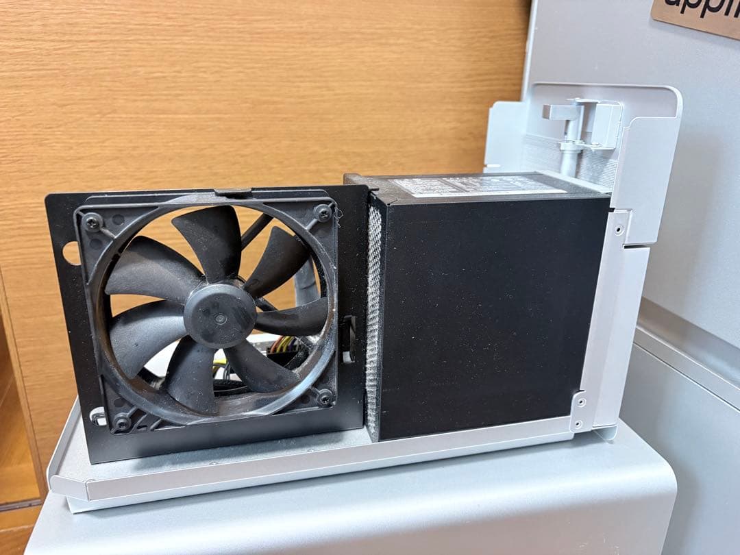 Razer Core X Mercury White 外付けGPUボックス