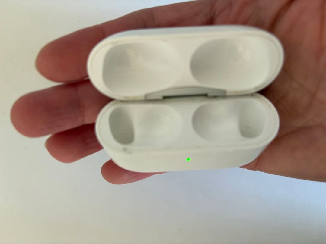 Apple AirPods Pro 2 ライトニング
