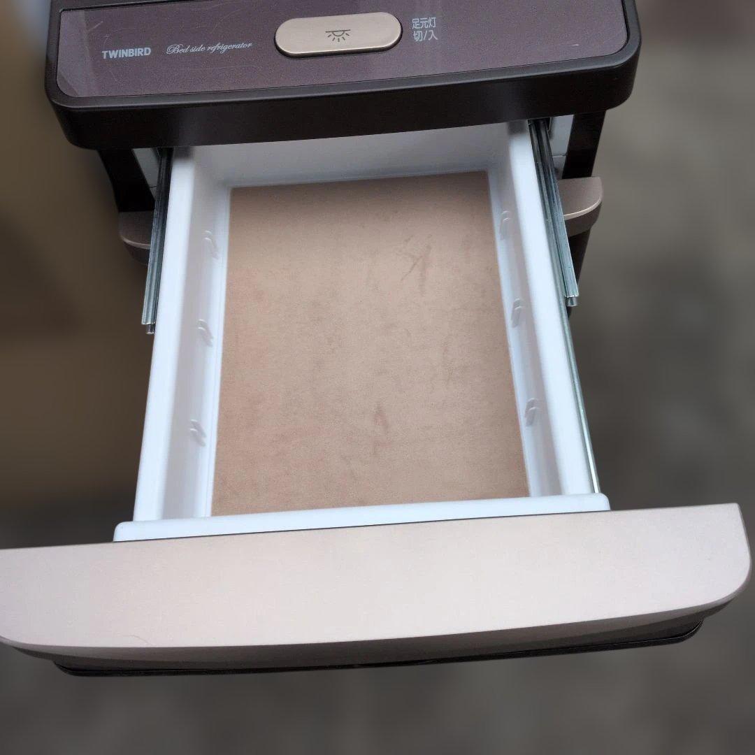 TWINBIRD HR-D282 ベッドサイド冷蔵庫 ブラウン