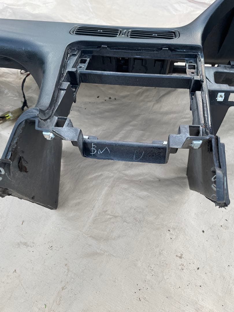 日産 シルビア S13 ダッシュボード／インストルメントパネル純正（OEM）中古