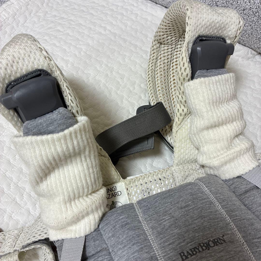 ベビービョルン ハーモニー 抱っこひも メッシュ クリーム スタイカバー付