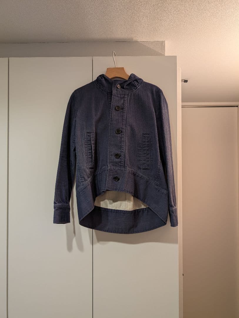 LIMI feu フード付きネイビージャケット