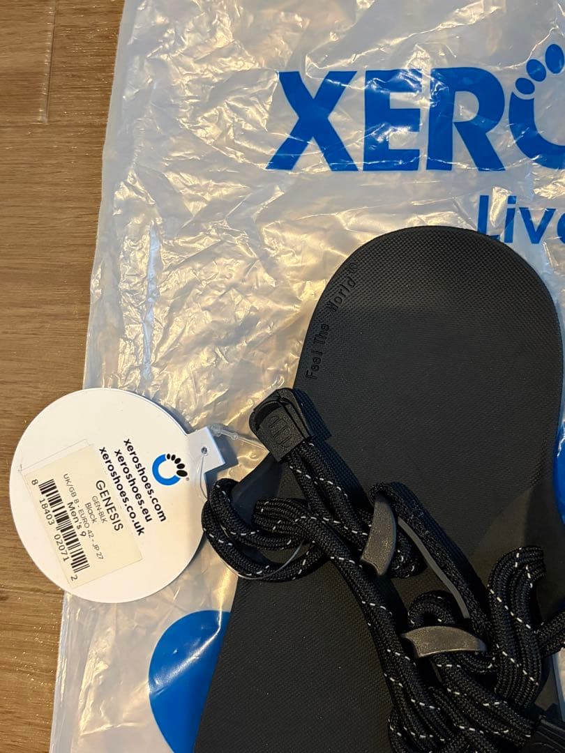  GENESISブラックサンダル27センチ