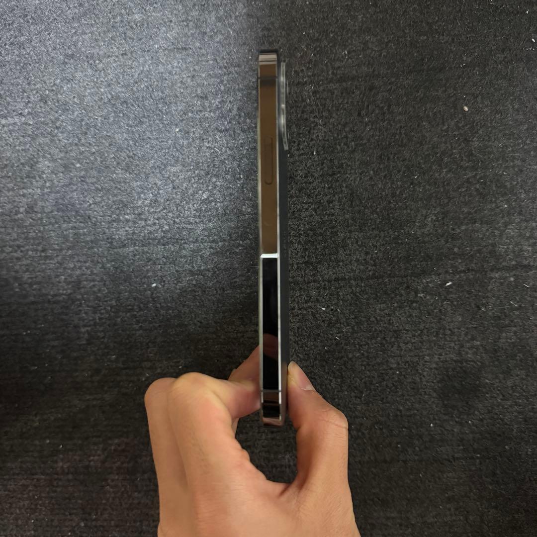 Apple iPhone12 pro グラファイト