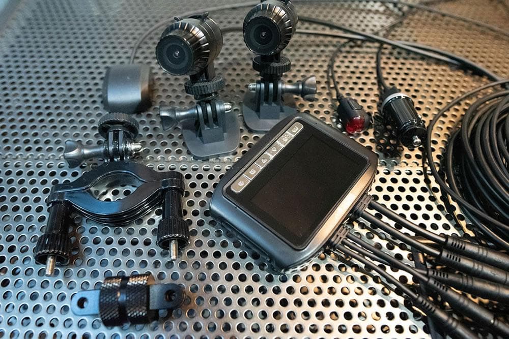 新品！未使用品！車載カメラ M&S CAM デュアルカメラ 2カメラ仕様 セット