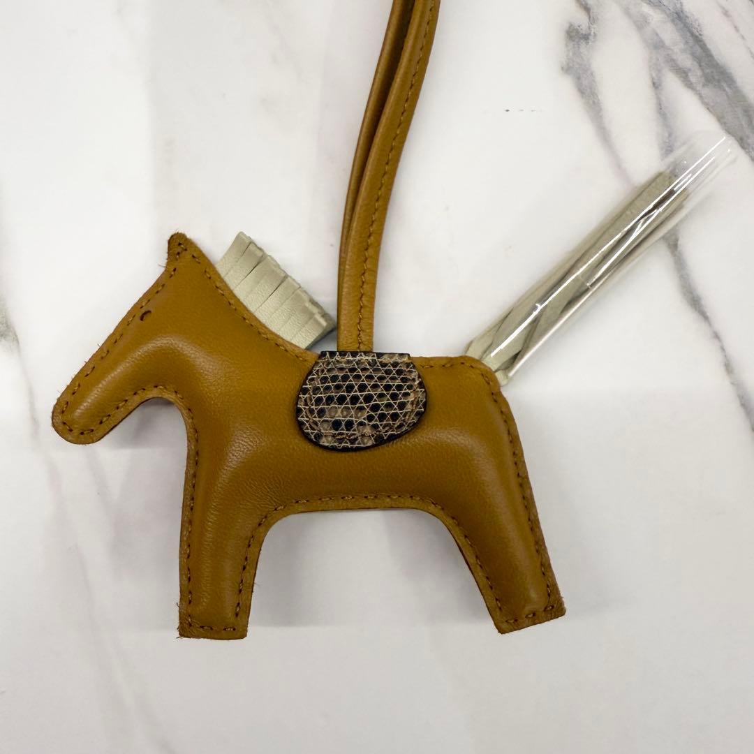 【年末セール】31日まで 美品 エルメス ロデオ タッチ PM セサミU刻印