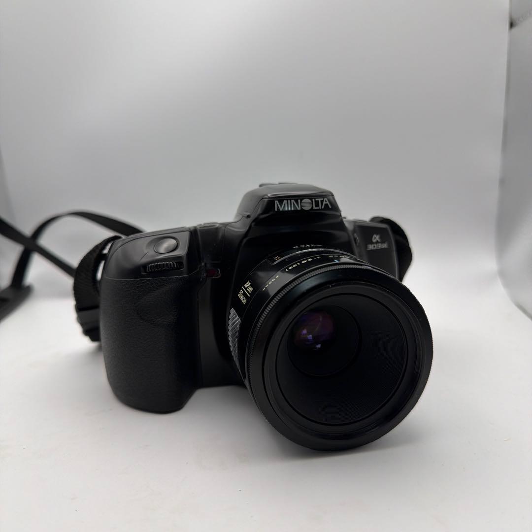 MINOLTA α303si + AF MACRO 50mm F2.8