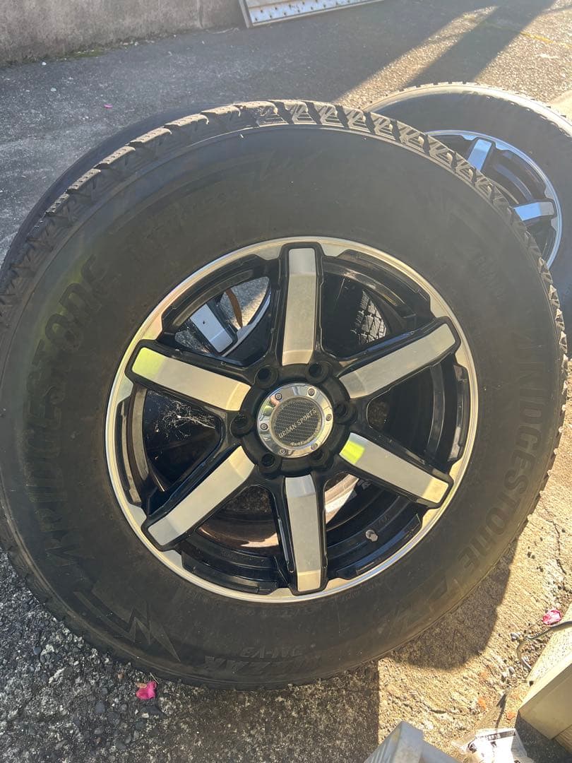 ランドクルーザー　プラド　スタッドレス