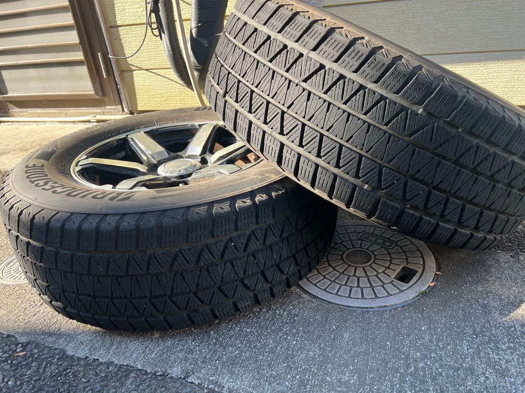 ランドクルーザー　プラド　スタッドレス