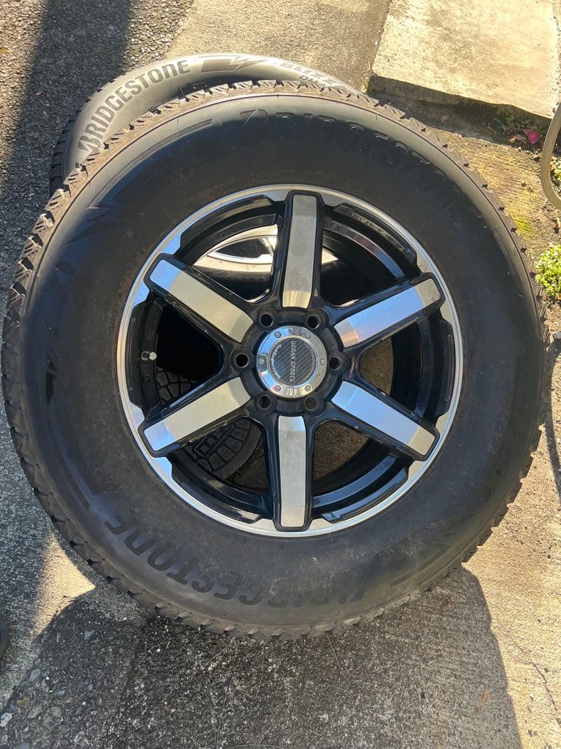 ランドクルーザー　プラド　スタッドレス