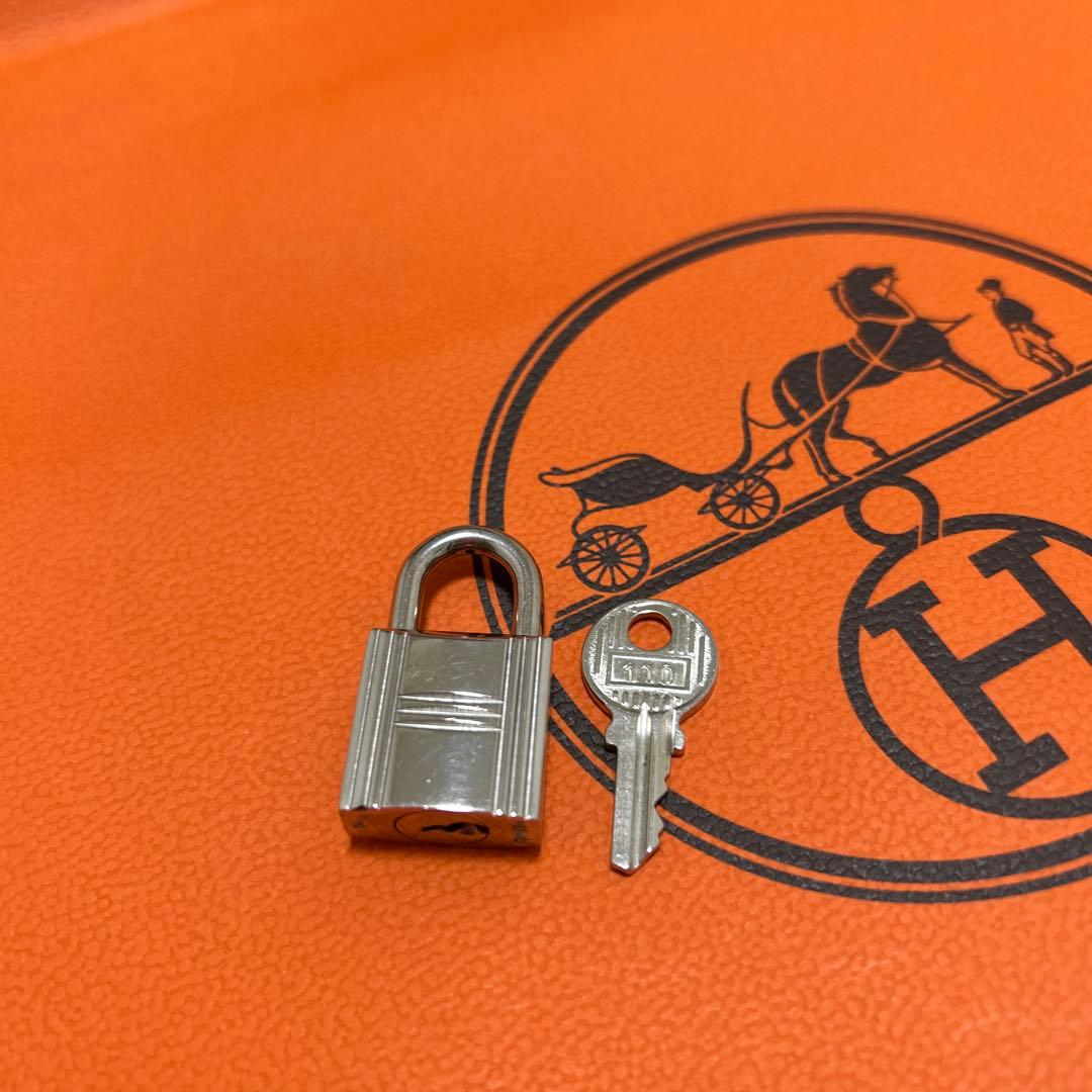 HERMES エルメス　カデナ　南京錠