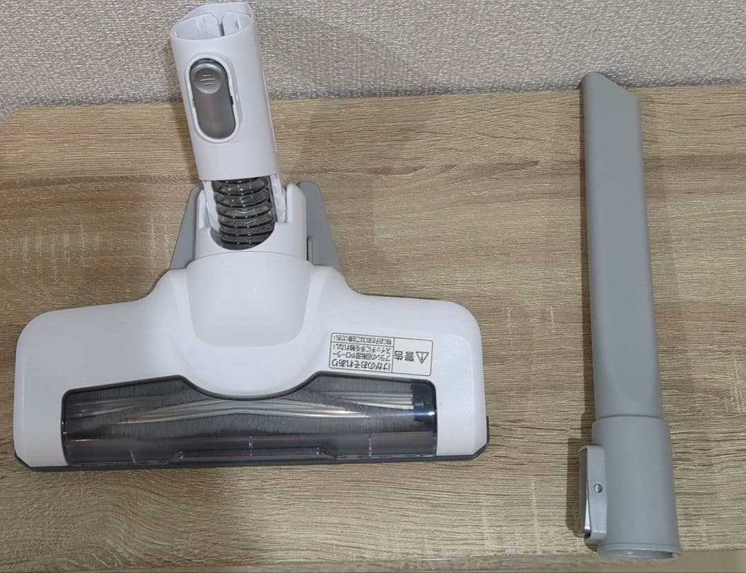 パナソニック サイクロン充電式掃除機 MC-SBV01-W 2025年製