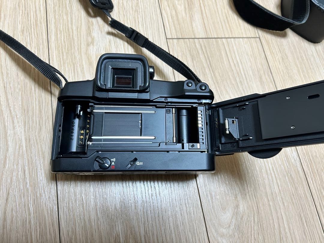 Canon EOS 3 一眼レフカメラ