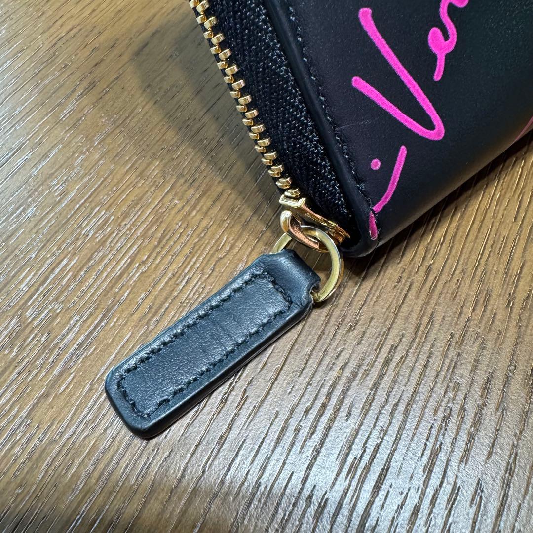 ヴェルサーチ 総柄 ラウンドジップ 長財布 ブラック