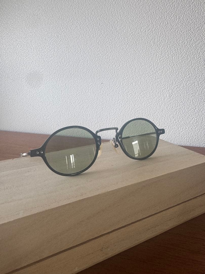 金子眼鏡クラシックラウンドメタルサングラス