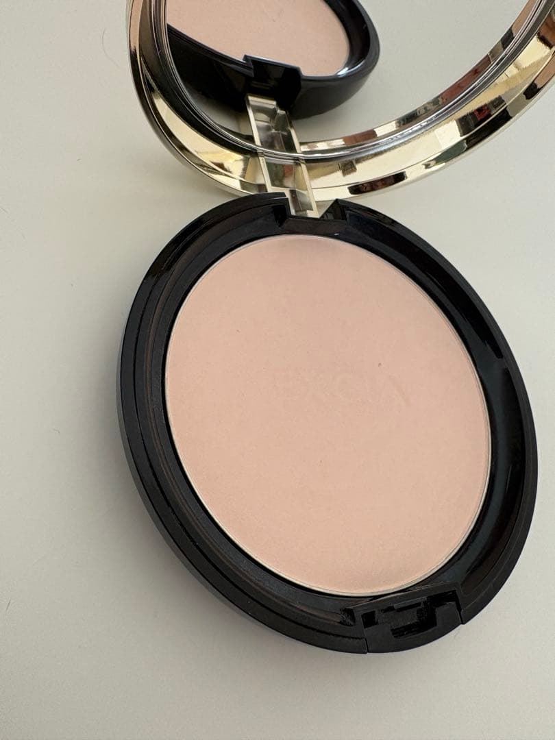 アルビオンエクシア　セレスティアルベール　フェイスパウダー　NA01 ケース付