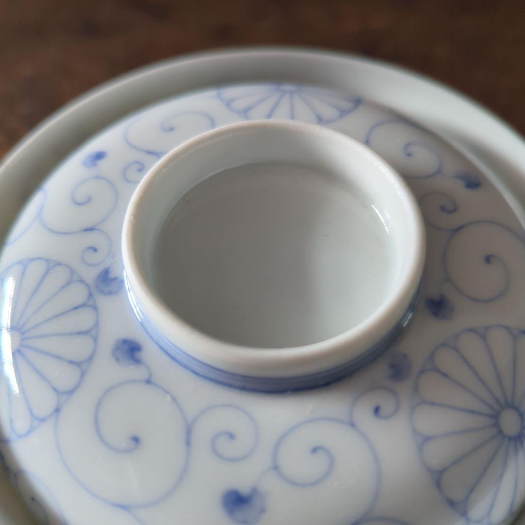 専用となります　蔵出し皇室十六菊御紋 御下賜品 古伊万里 　染付唐草　蓋付き茶碗