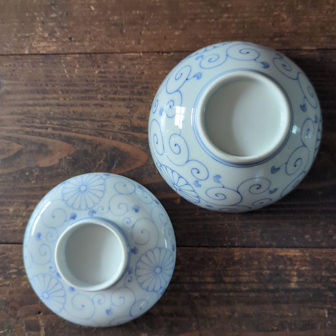 専用となります　蔵出し皇室十六菊御紋 御下賜品 古伊万里 　染付唐草　蓋付き茶碗