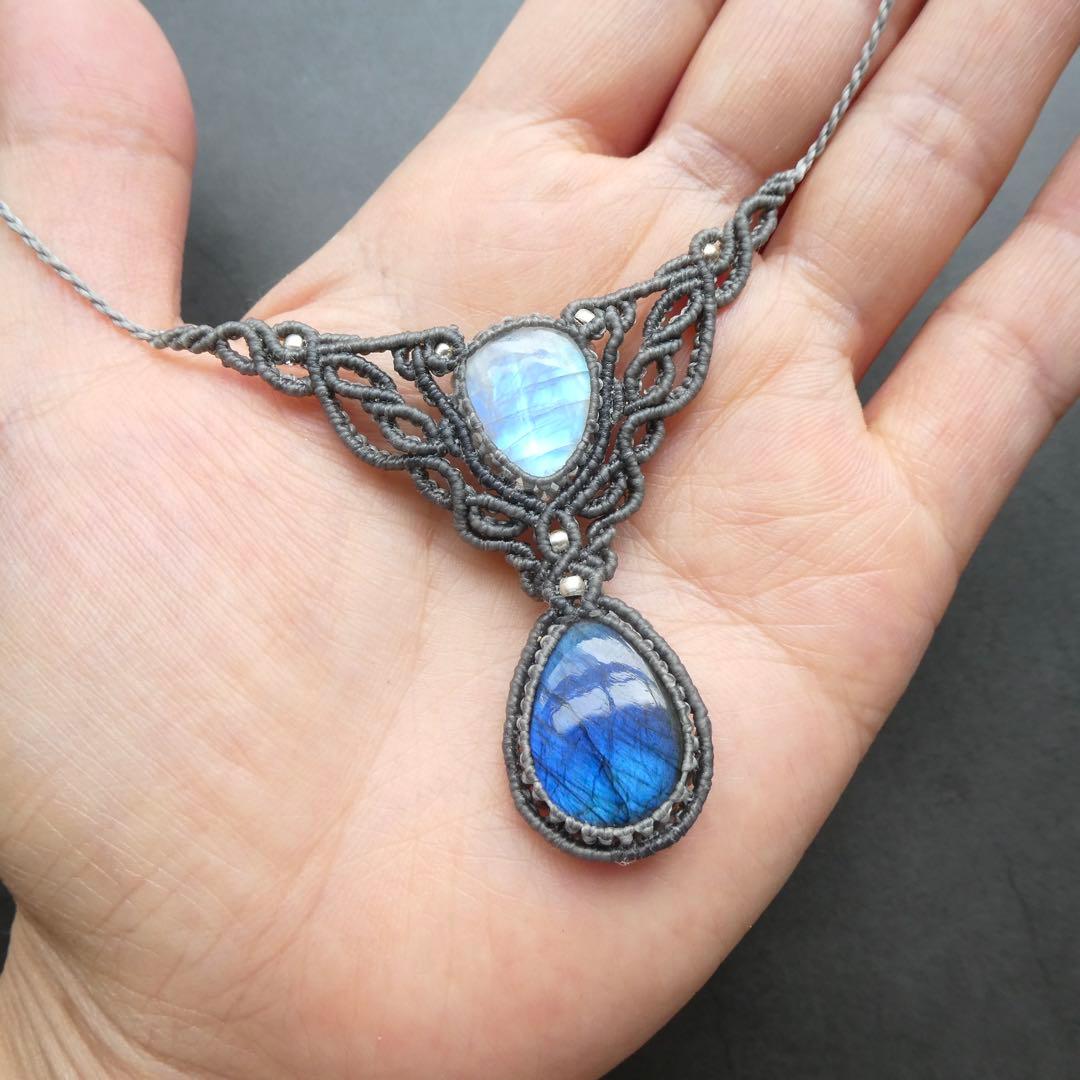 ラブラドライト・ムーンストーンのマクラメネックレス