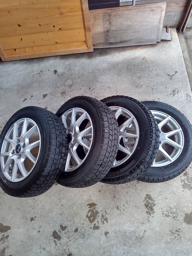 14インチアルミホイールグッドイヤースタッドレス24年製付き