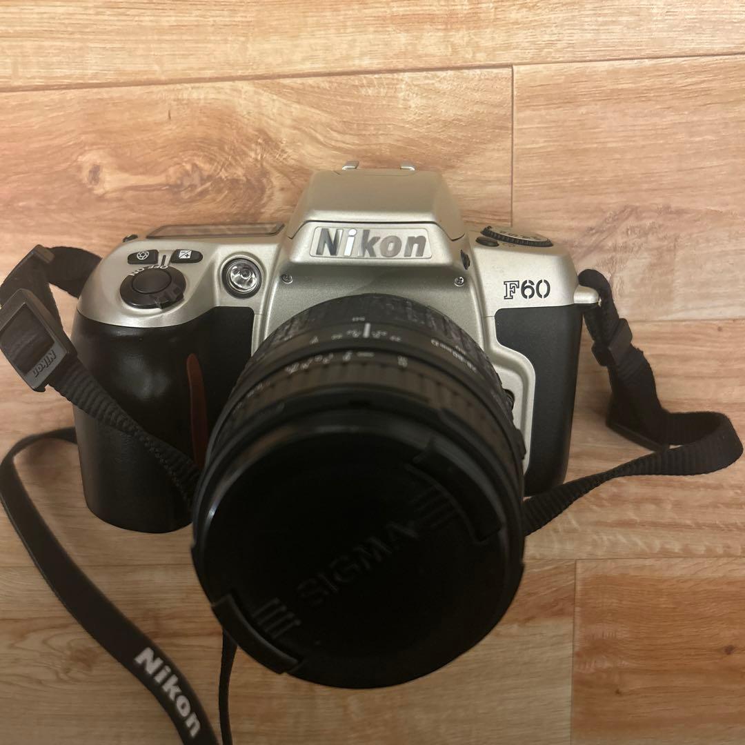 Nikon F60 SIGMA 望遠レンズ　ケース付　ニコン　カメラ