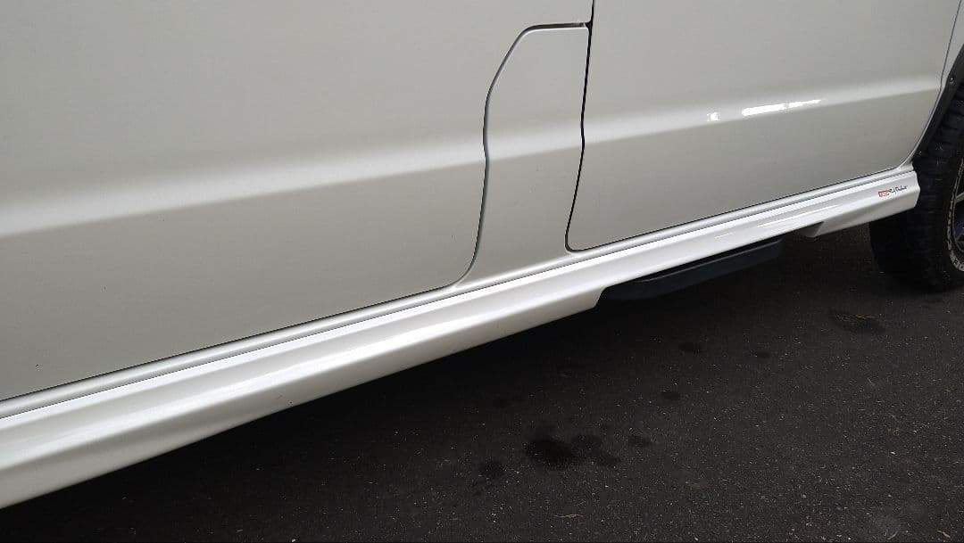 エブリィDA17W サイドスカート　左右セット パールホワイト